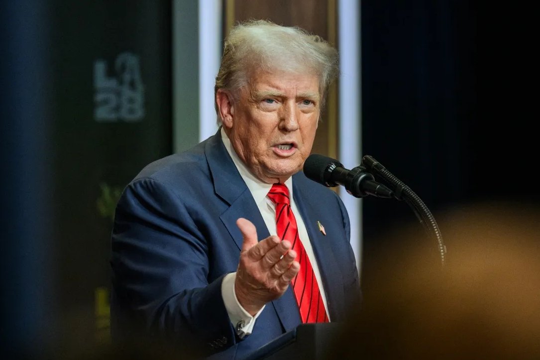 Trump już w drodze na Alaskę. Dodał wymowny wpis ws. spotkania z Putinem