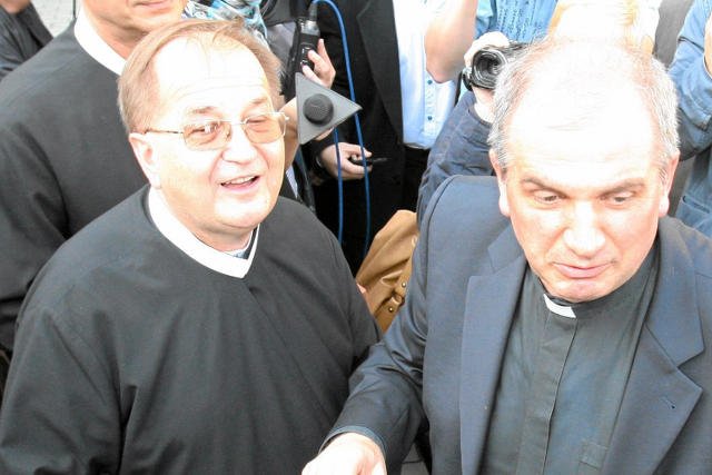 O. Jan Król, prawa ręka Rydzyka, zyskał 140 tys. na kampanię dla TV Trwam