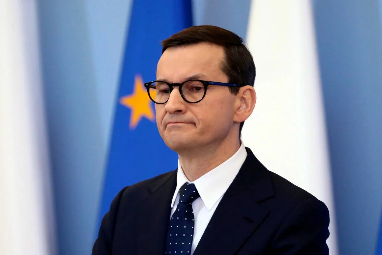 Premier Mateusz Morawiecki został Politykiem Roku 2021 w sondażu CBOS, ale tylko dzięki 10 proc. głosów. Premier Mateusz Morawiecki został Politykiem Roku 2021 w sondażu CBOS, ale tylko dzięki 10 proc. głosów.