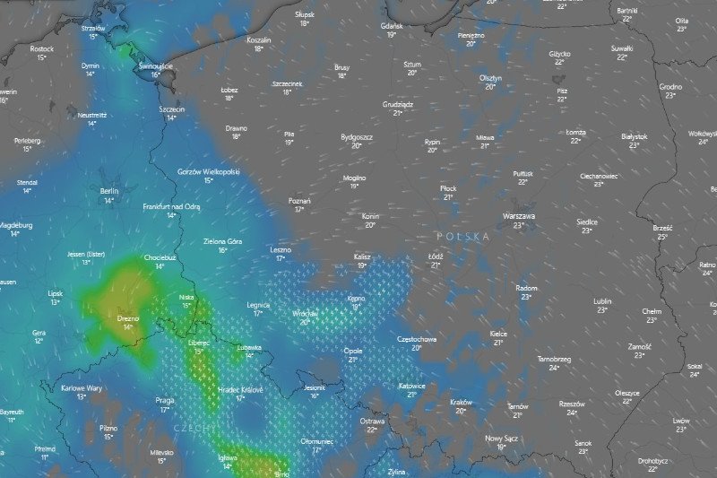 W nocy i nad ranem mieszkańców południowej części Polski mogą zaskoczyć burze i obfite opady deszczu.