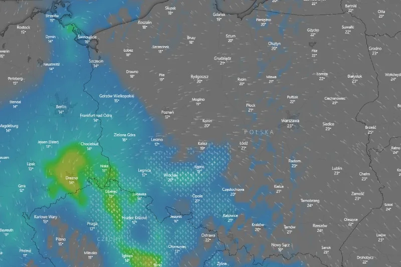 W nocy i nad ranem mieszkańców południowej części Polski mogą zaskoczyć burze i obfite opady deszczu.