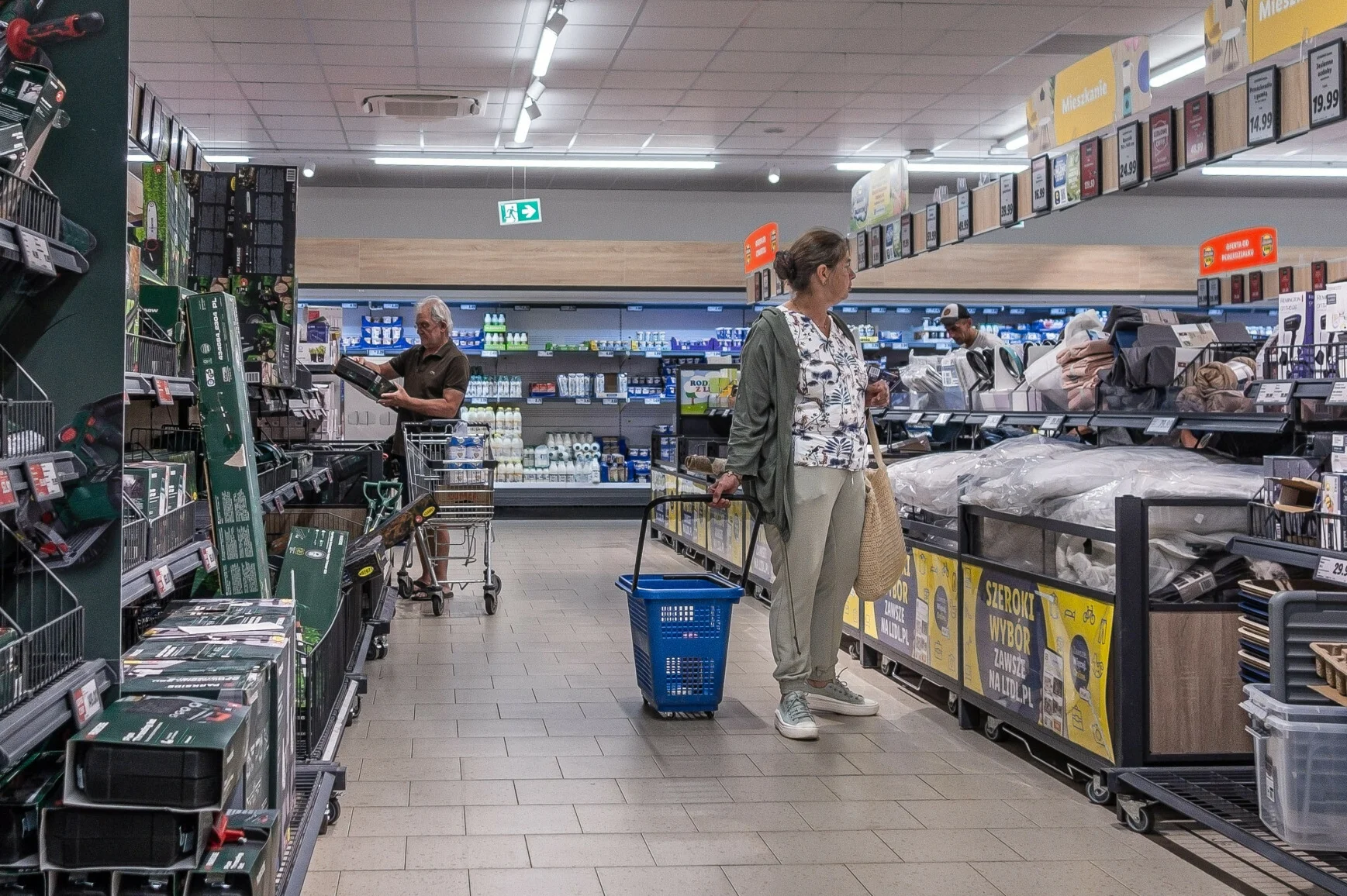 Na zdjęciu promocje w sklepie Lidl