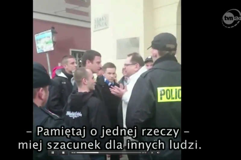 Ryszard Kalisz ostro pokłócił się z grupką narodowców, którzy zakłócili jego spotkanie z wyborcami.