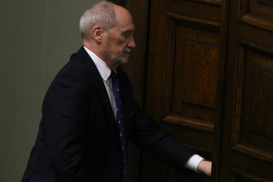 Antoniego Macierewicza na stanowisku szefa MON zastąpił Mariusz Błaszczak.