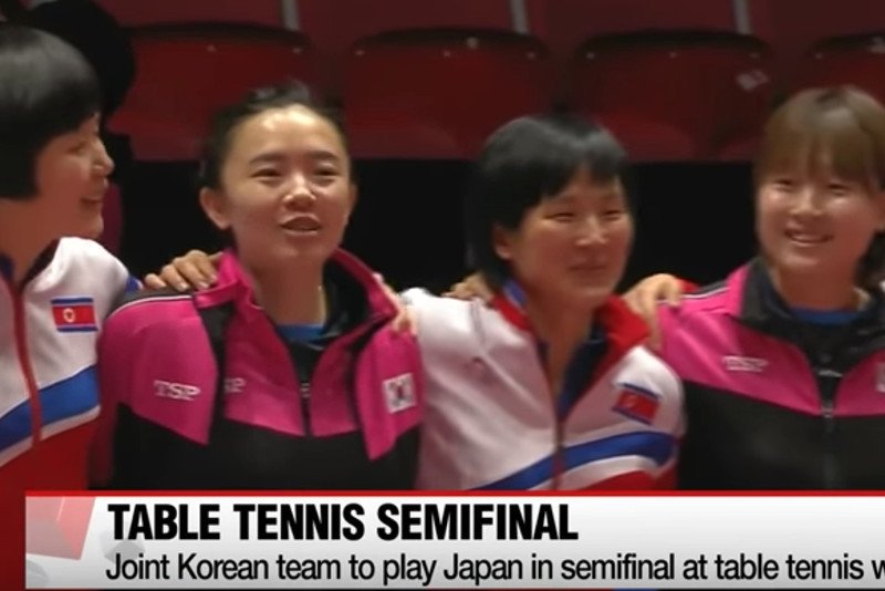 Jedna drużyna Koreanek z Północy i Południa.