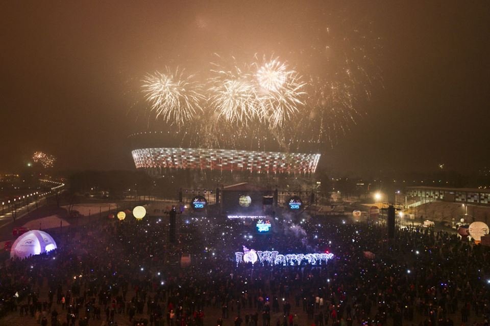 "To było wyjątkowo spektakularne rozpoczęcie Nowego 2015 Roku." napisała na swym profilu Prezydent Hanna Gronkiewicz-Waltz