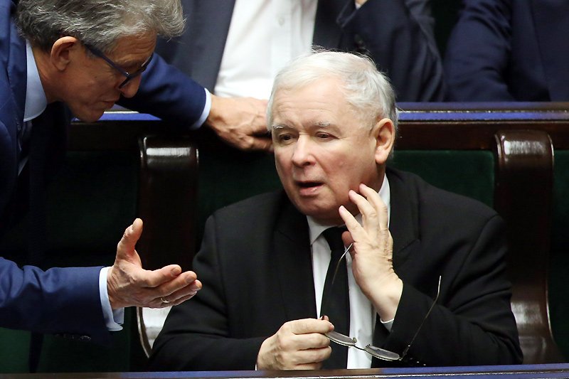 – Jesteśmy ludzkimi panami, bo jesteśmy panami, w przeciwieństwie do niektórych – oznajmił w Sejmie prezes PiS Jarosław Kaczyński.