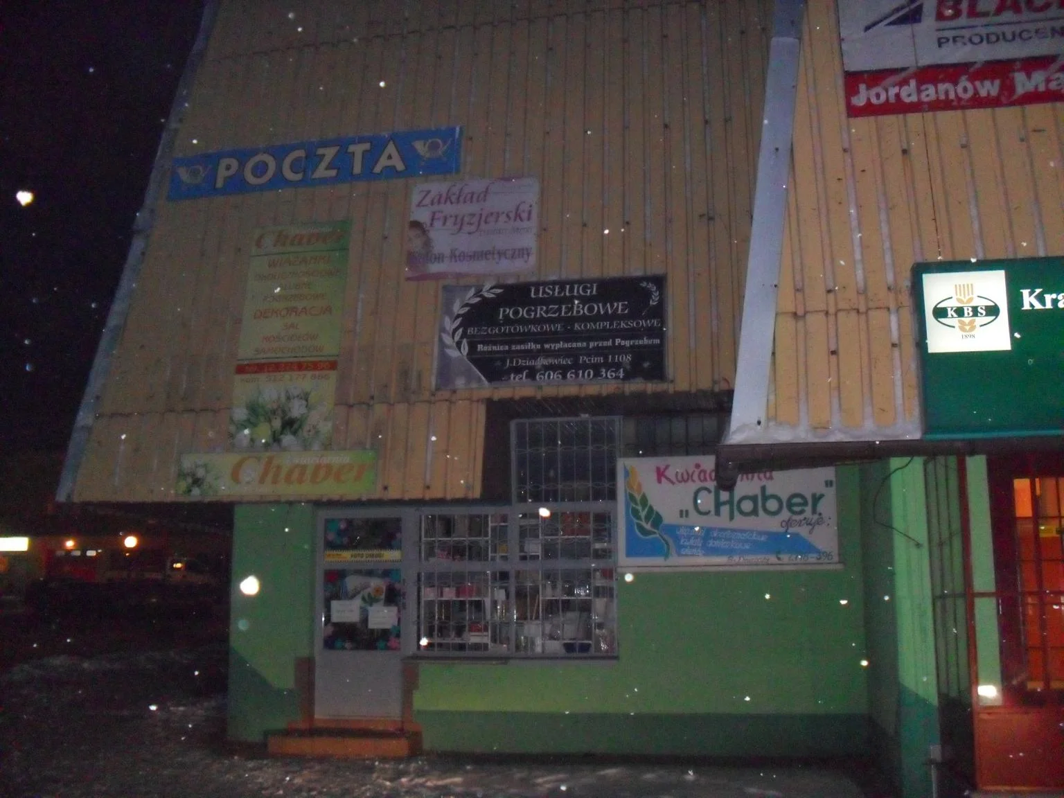 Placówka Poczty Polskiej w zakładzie pogrzebowym.