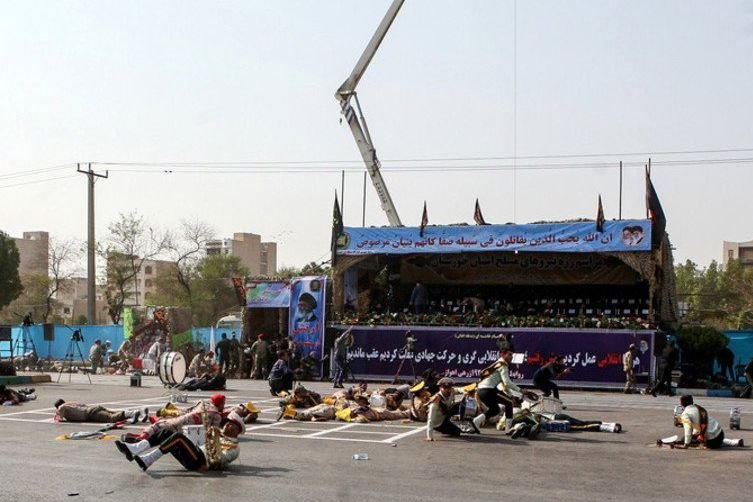 Terroryści przeprowadzili zamach na paradzie wojskowej w Ahwazie (Iran)