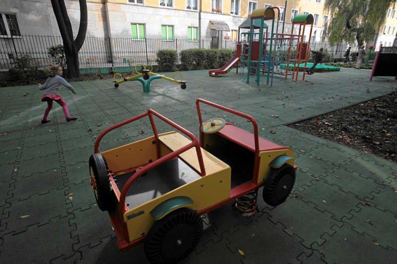 GUS alarmuje: W Polsce jest coraz mniej dzieci. Gorzej niż w PRL.