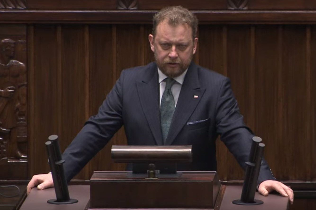 Łukasz Szumowski dziękował Polakom i zganił instytucje międzynarodowe ws. koronawirusa.