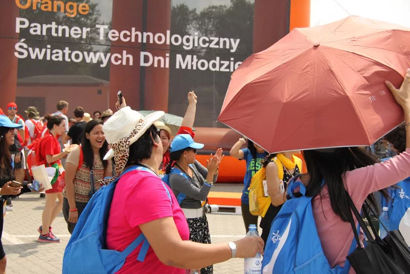 Od strony technologicznej organizacja Światowych Dni Młodzieży również zdała egzamin. Za zapewnienie łączności dla pielgrzymów, mediów i służb porządkowych odpowiadała firma Orange