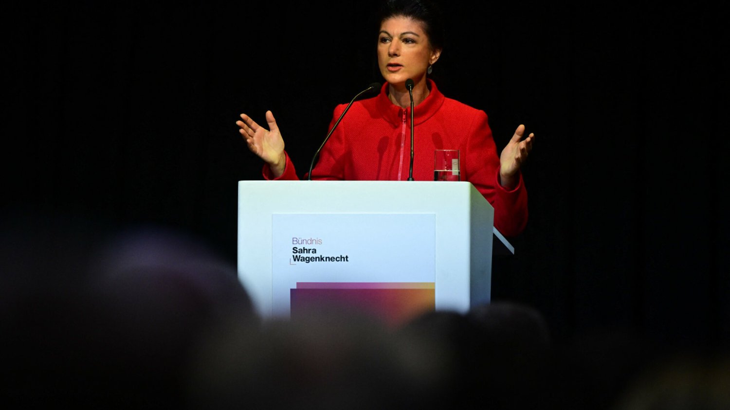 Sahra Wagenknecht to liderka formacji BSW, która w niemieckich sondażach notuje już 10-proc. poparcie. Sahra Wagenknecht, liderka formacji BSW