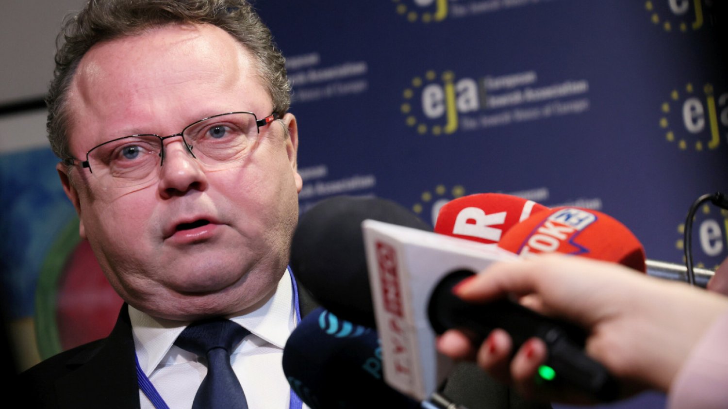 "Zmierzyłem się z problemem nadużywania alkoholu". Wiceminister z Lewicy wydał oświadczenie Andrzej Szejna