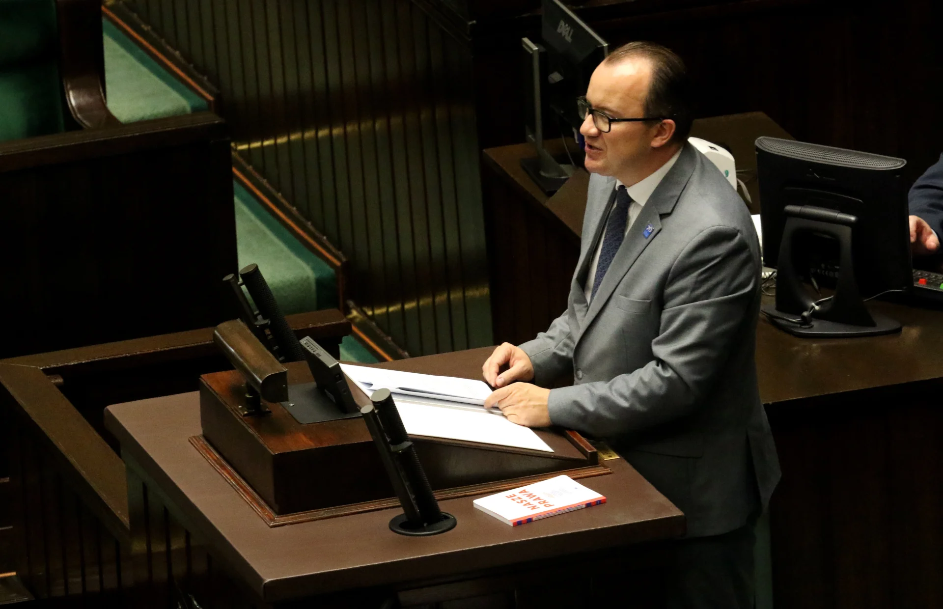 Żaden poseł PiS nie pofatygował się na wystąpienie Rzecznika Praw Obywatelskich Adama Bodnara