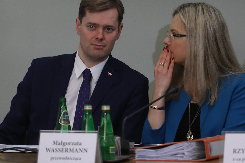 Na posiedzeniu komisji śledczej ds. Amber Gold ujawniono głos agenta ABW.