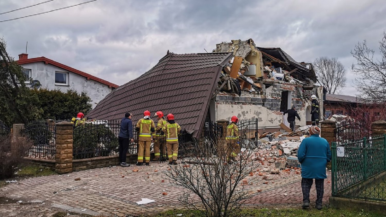 Co się stało w Mokrej Prawej? Oto, co już wiadomo o wybuchu pod Łodzią.