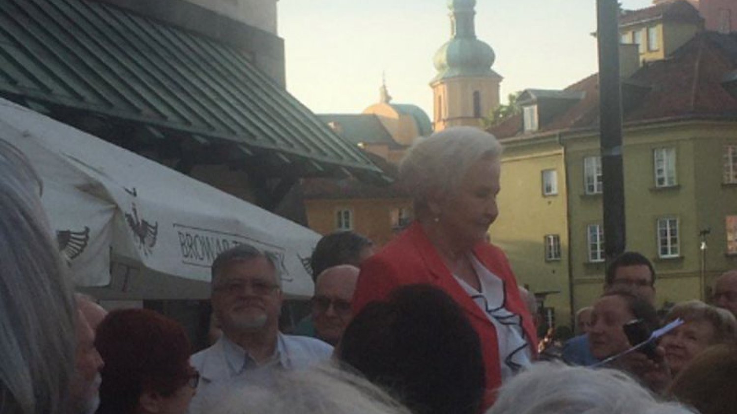 Prof. Łętowska wygłasza swój wykład o konstytucji na ulicy