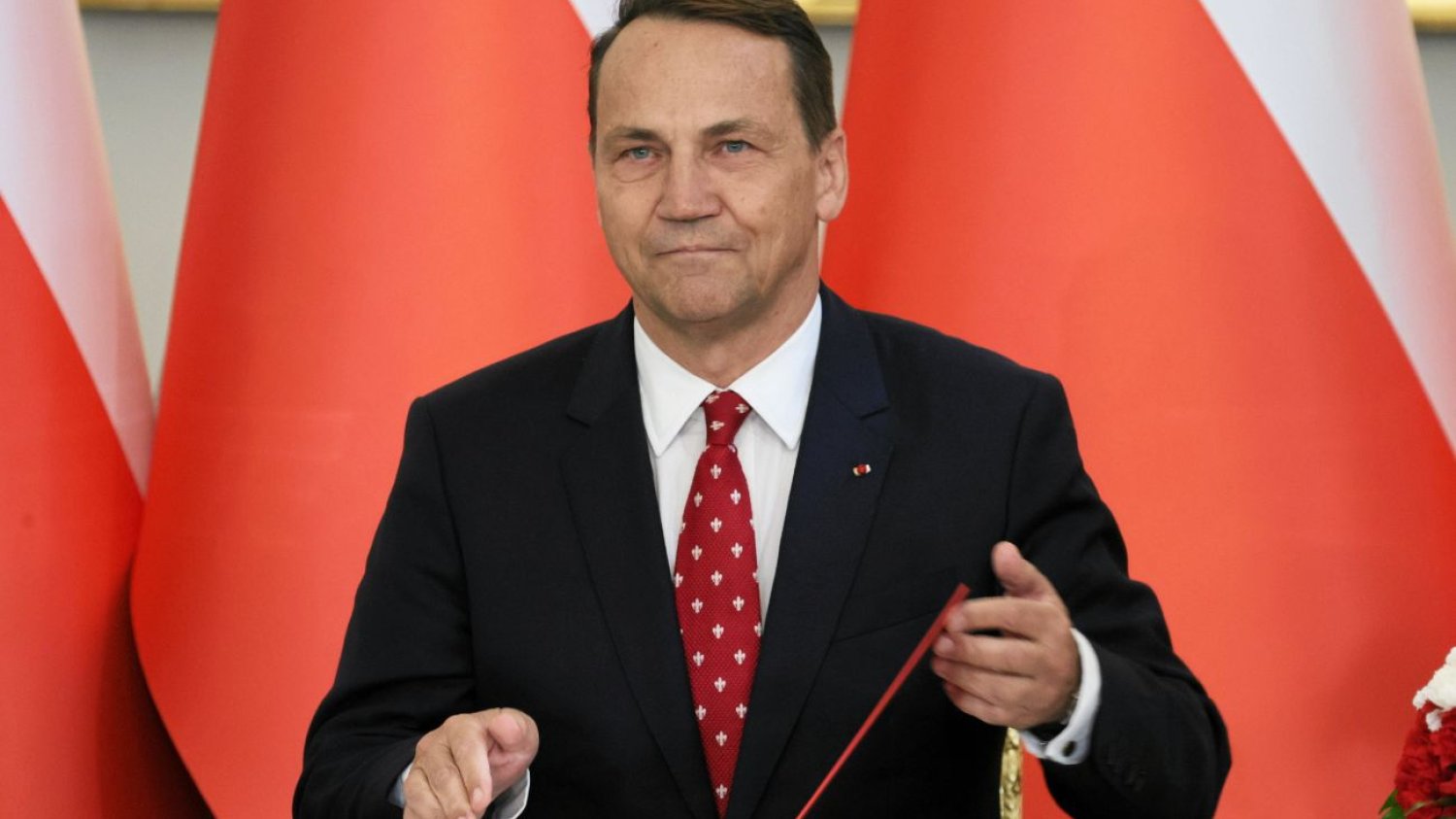 Sikorski spotka się z prezydentem Nawrockim. W tle spór z Dudą o nominacje.