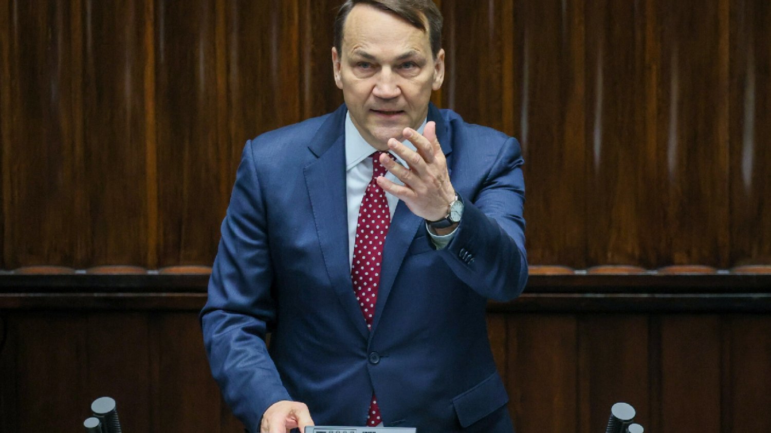 Radosław Sikorski ostro o rządach PiS. Wszystkiemu przyglądał się Duda.