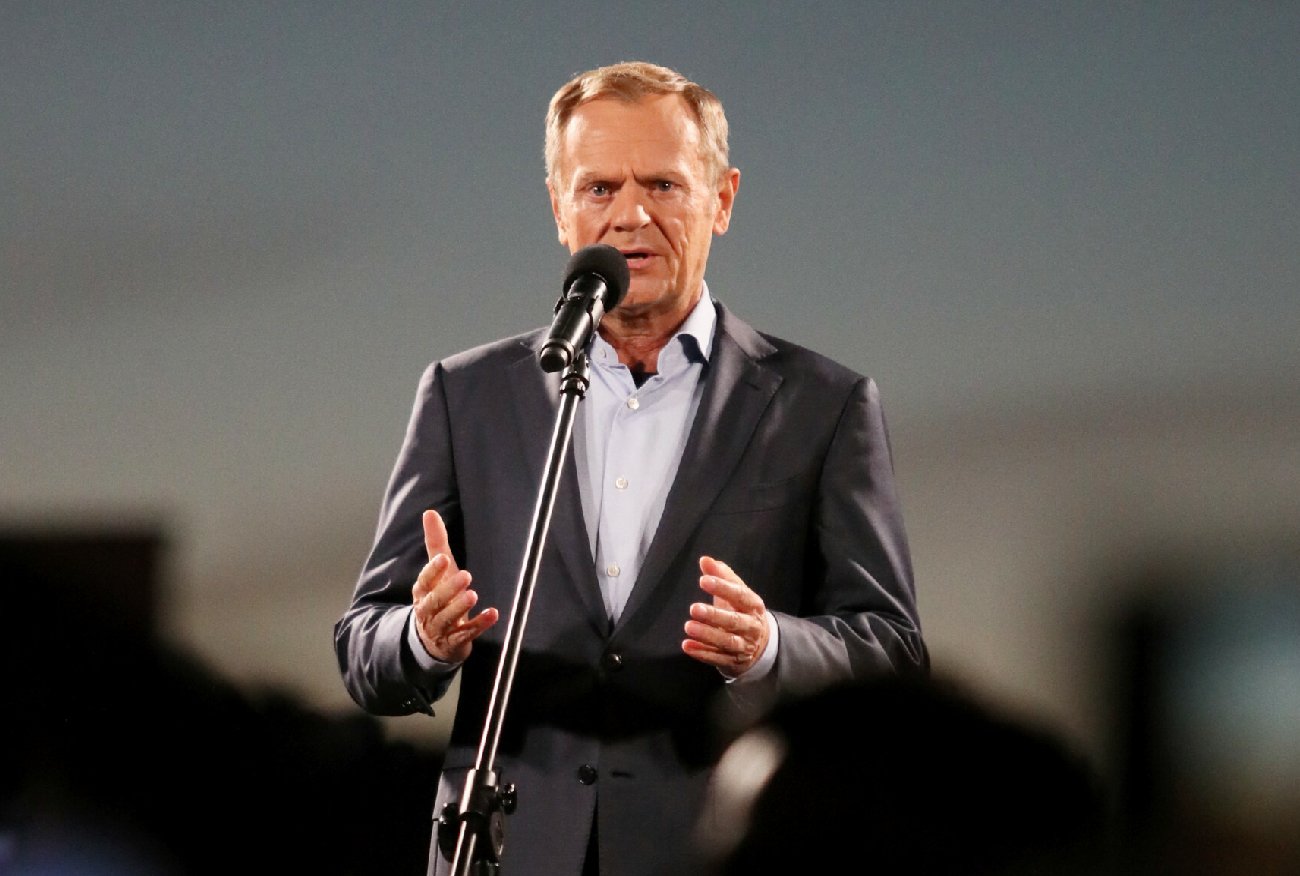 Donald Tusk do Emmanuela Macrona. "Bzdury mówione przez Morawieckiego"