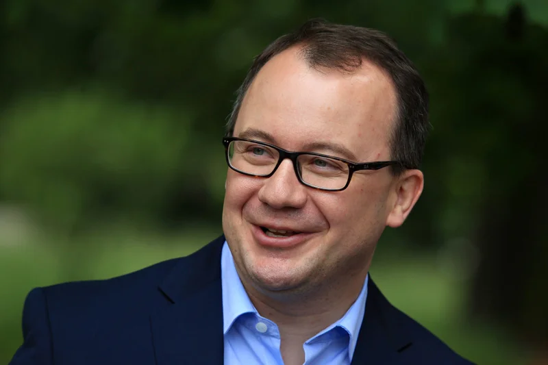 Kaliber niektórych oskarżeń musi rozśmieszać samego atakowanego...