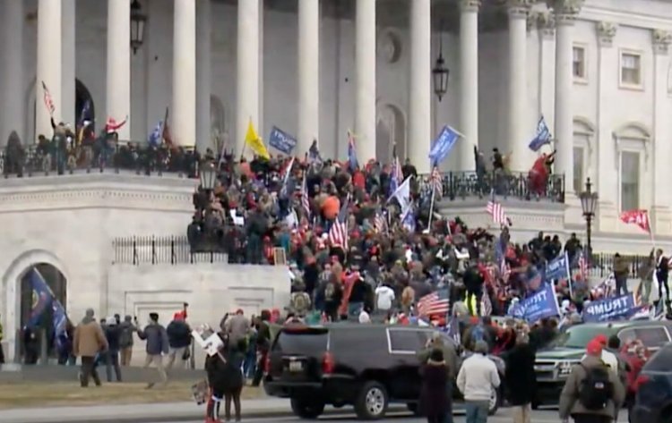 Ponad 150 osób oskarżonych po ataku na Kapitol.