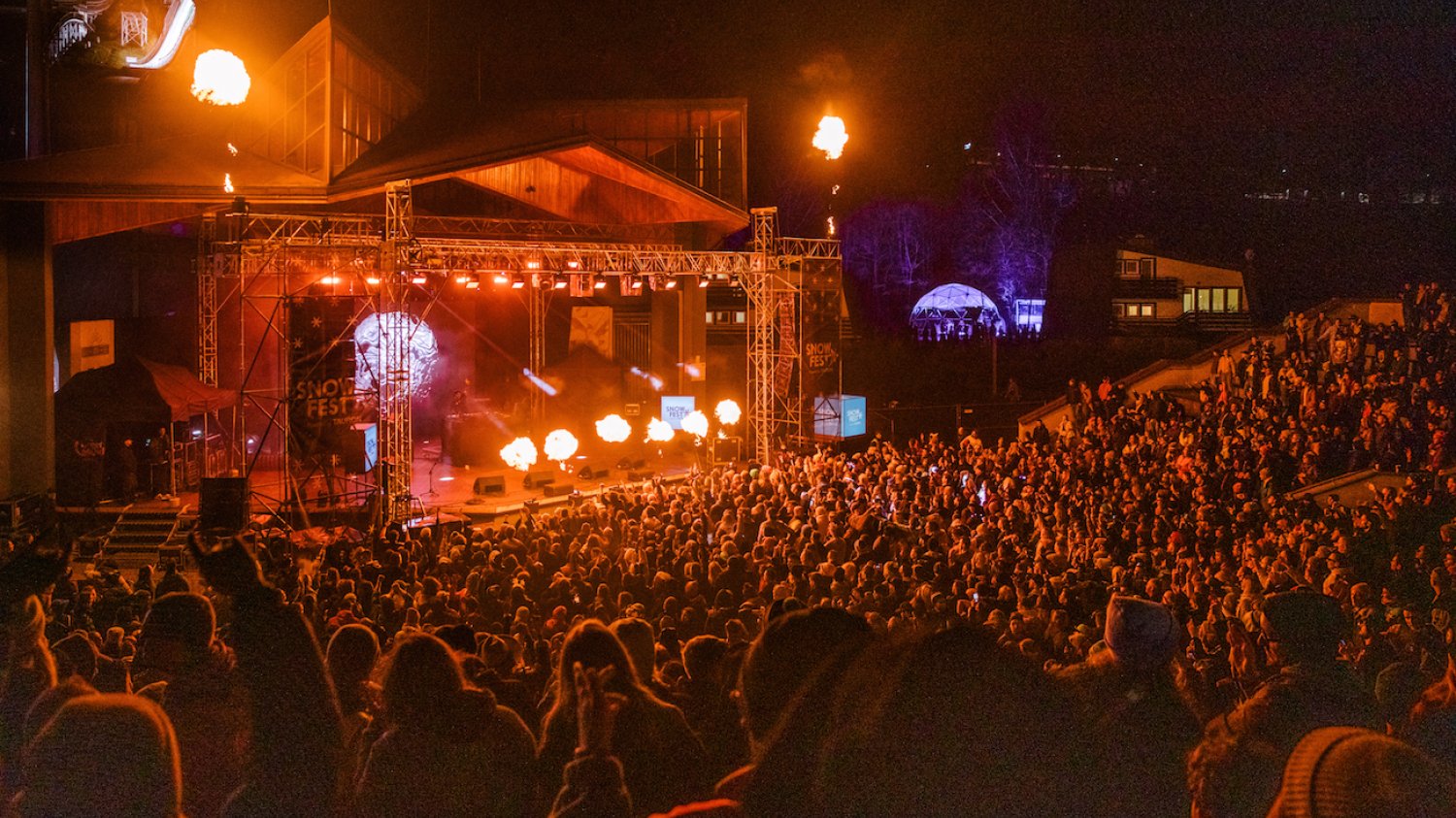Oto, czym przyciąga widownię SnowFest Festival, coroczny festiwal muzyczno-sportowy w Polsce.