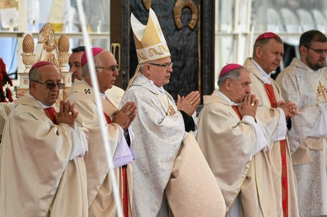 Naukowcy krytykują Kościół za jego stanowisko w sprawie klauzuli sumienia lekarzy (fot. z 2013 r.)