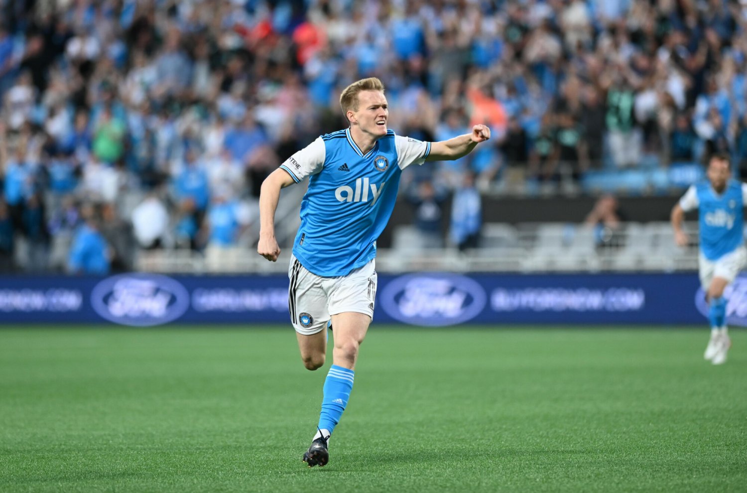 Karol Świderski strzelił dwa gole dla Charlotte FC, a jego klub pokonał New England Revolution