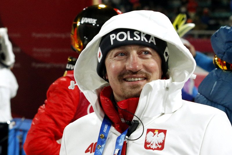 Adam Małysz znów skakał lepiej niż Schmitt i Hannawald. Tym razem na skoczni w grze Deluxe Ski Jump.