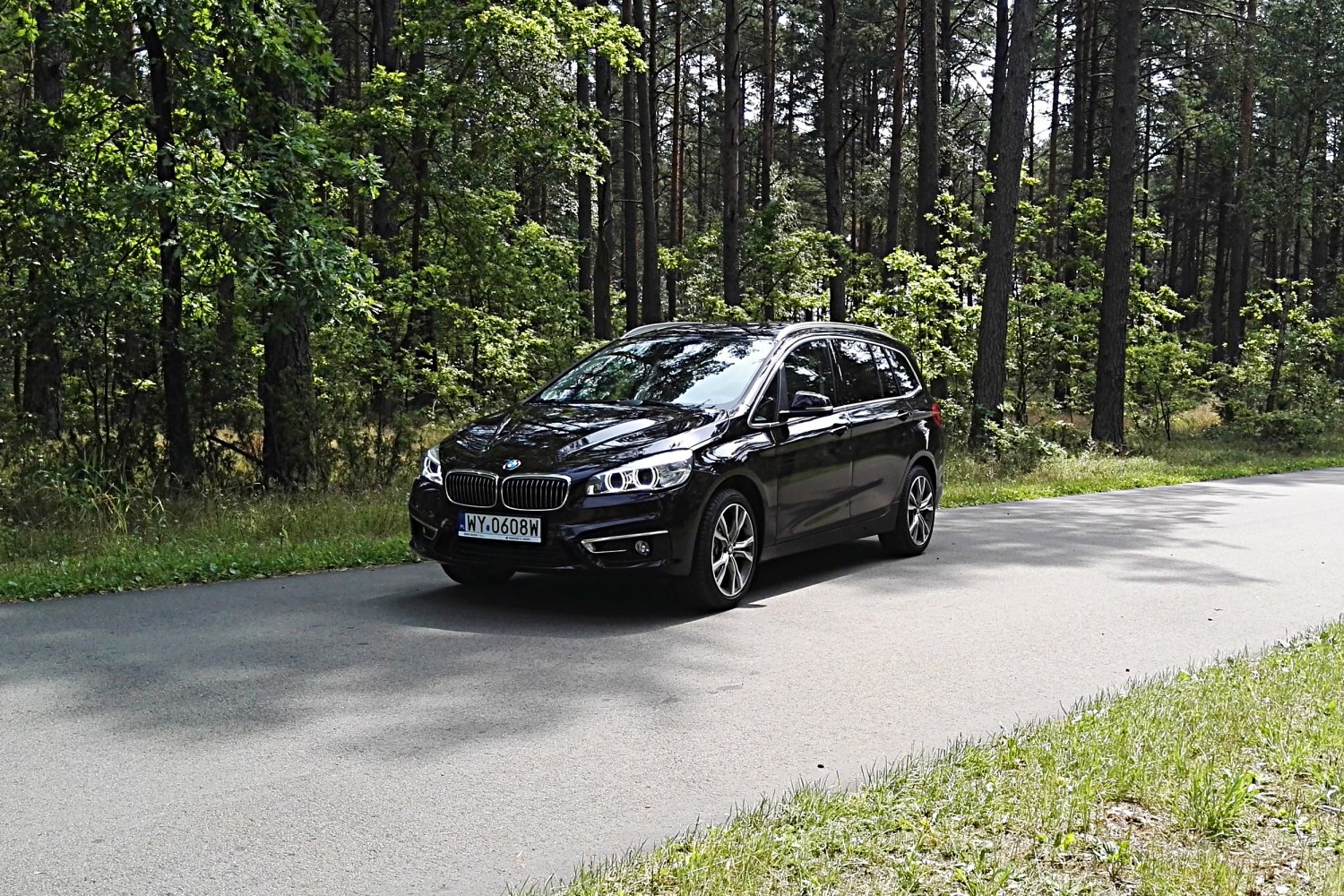 BMW 220d Gran Tourer to rodzinny samochód, który potrafi zaspokoić sportowe ambicje kierowcy.