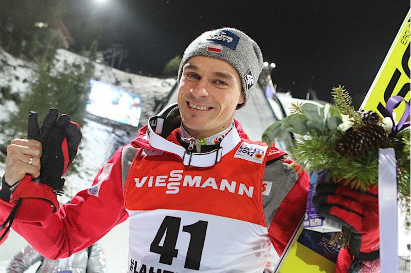 Piotr Żyła odfrunął w II serii skoków w Engelbergu i zgarnął drugą lokatę w konkursie!