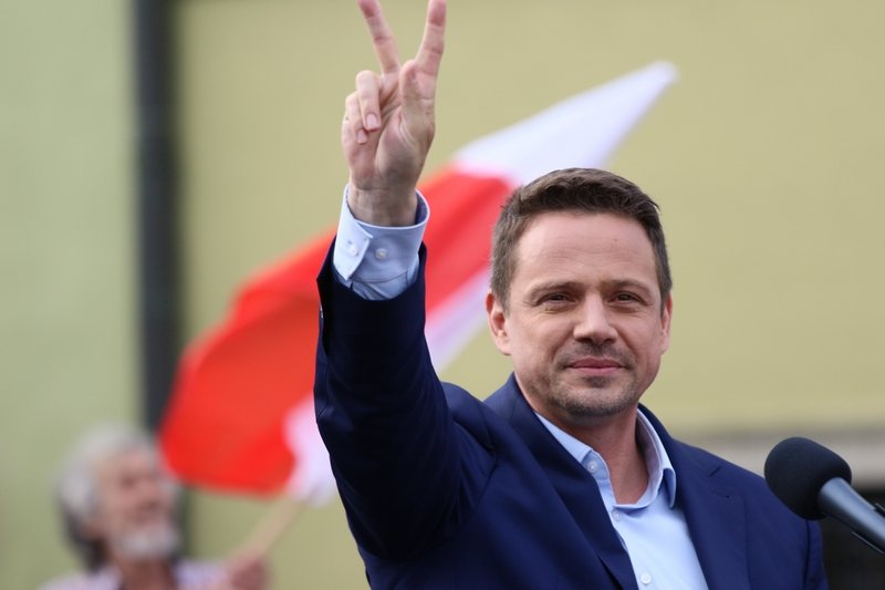 Rafał Trzaskowski na ostatnim przed ciszą wyborczą wiecu w gminie Jaktorów.