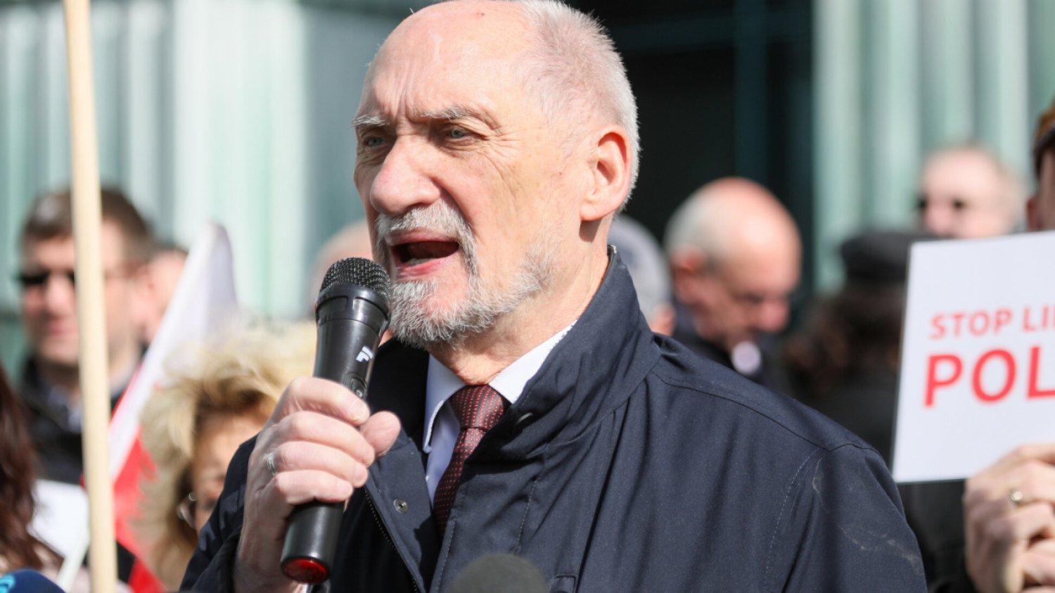 Antoni Macierewicz złożył zawiadomienie na Donalda Tuska. Mówi o zbrodni zamachowej na prezydenta Kaczyńskiego