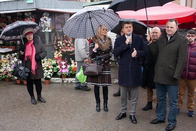 Janusz Palikot na przemyskim targu. Fot.  Kamil Krukiewicz/ Flickr