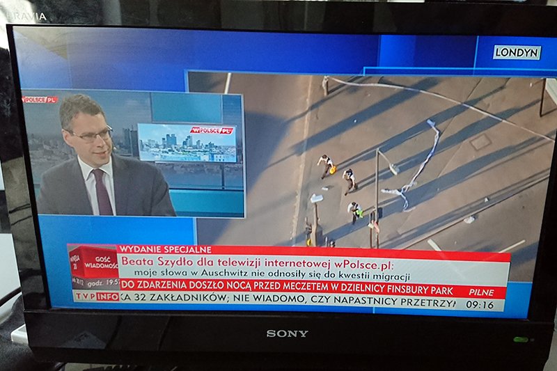 TVP promuje start prywatnej telewizji braci Karnowskich, otwarcie sympatyzujących z PiS.