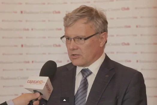 Wojciech Warski, prezes Softex Data - jego informatyczna firma pracowała dla Pekao SA, Tauronu, Lotto czy fabryki opon Dębica. Na rządowych zleceniodawcach nie zostawia suchej nitki.