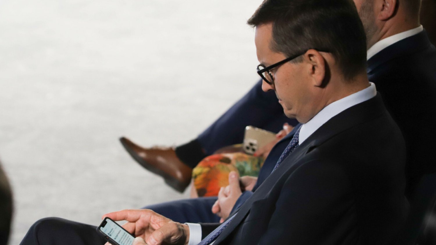 Morawiecki w aferze mailowej. Zmienił tylko adres poczty i nadal jej używał