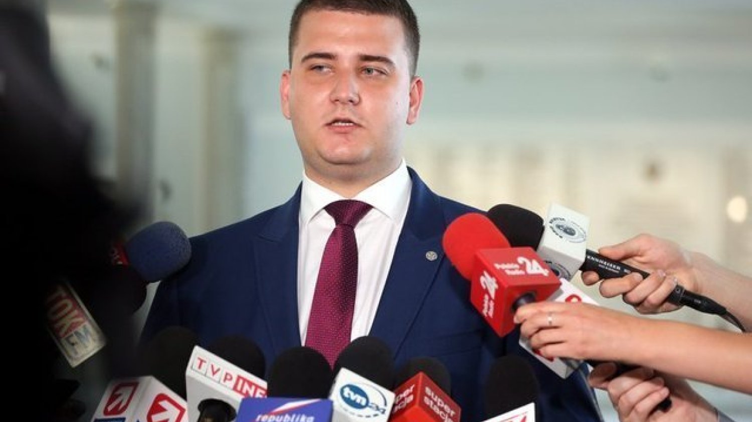 Bartłomiej Misiewicz miał się udać na zesłanie. Tak mu "doradzał" Jarosław Kaczyński.