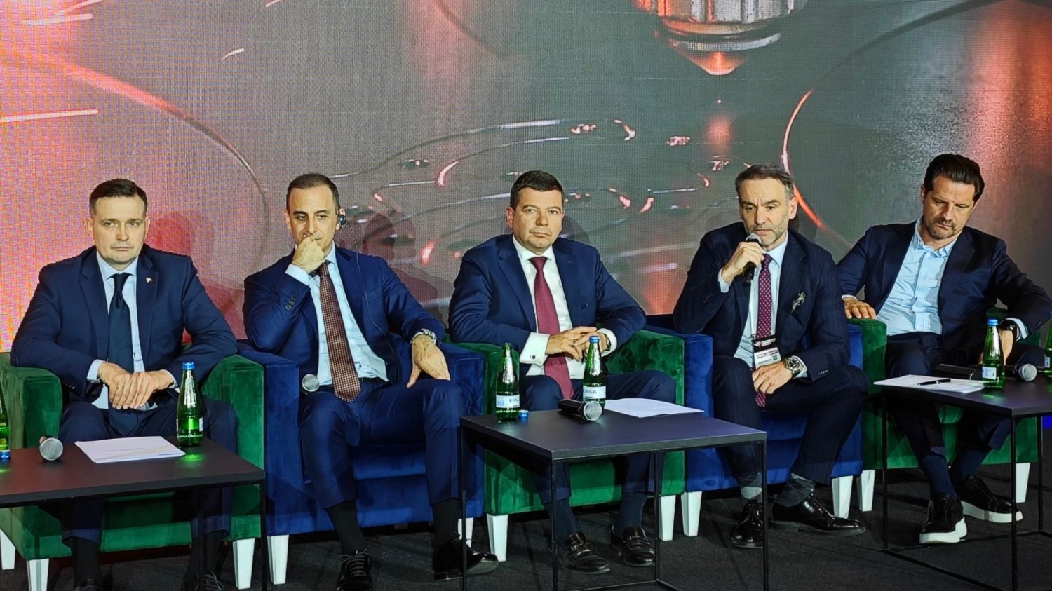 Od lewej do prawej: Michał Jaros, Can Kuterdem, Wojciech Trojanowski, Przemysław Ciszak, Jacek Leonkiewicz.
