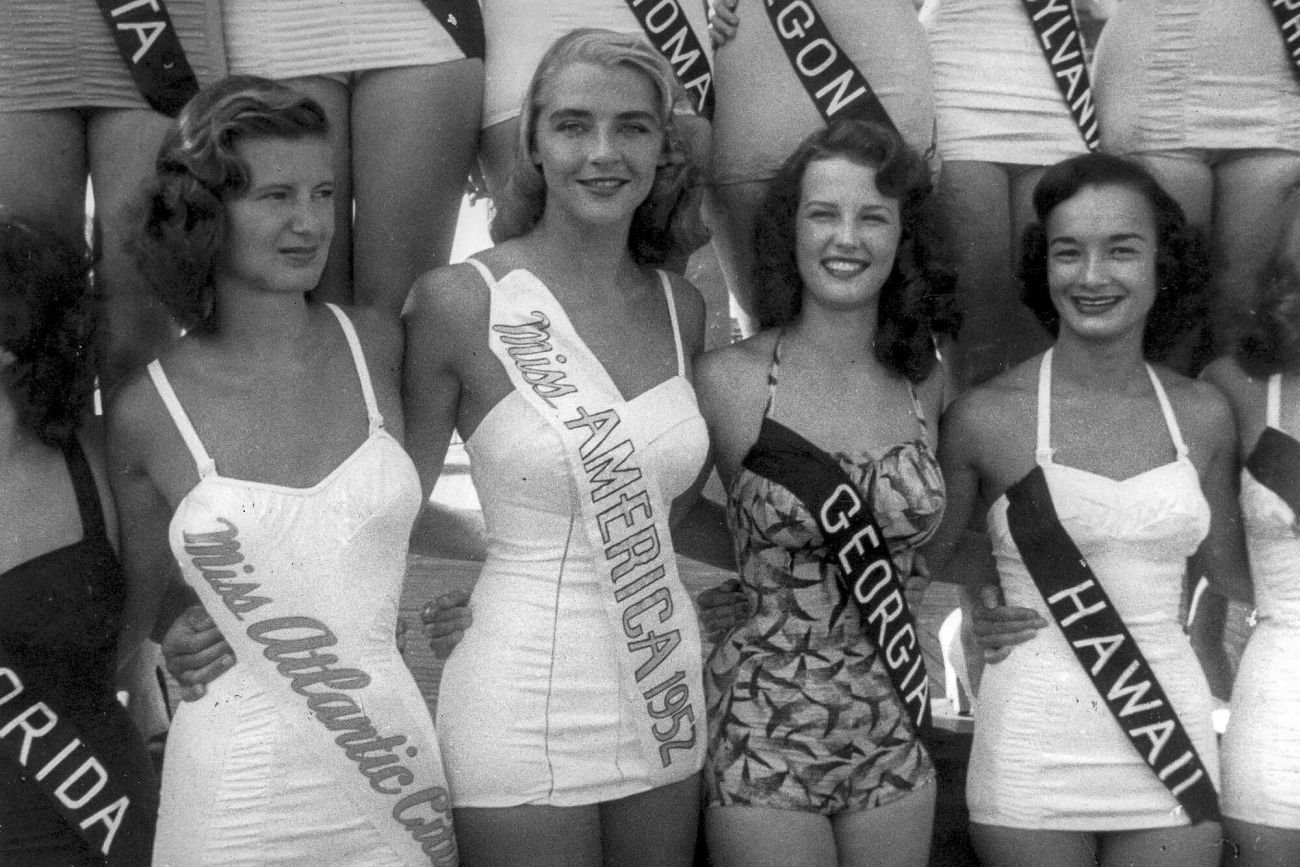 Uczestniczki wyborów miss w USA w roku 1952 raczej nie miałyby dziś szans w podobnych konkursach. Kanony piękna zmieniają się szybko