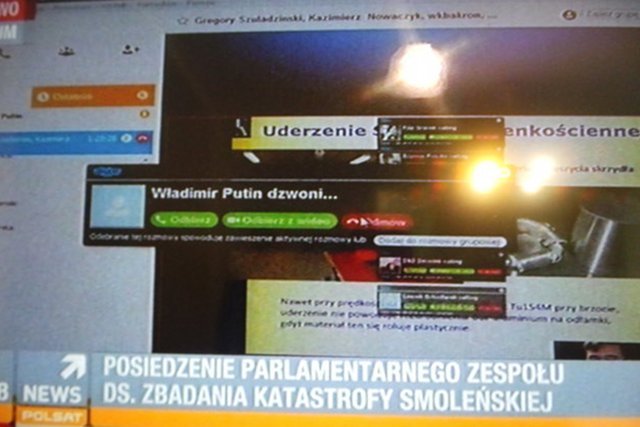 Środową telekonferencję ekspertów zespołu Macierewicza zakłócili złośliwi internauci