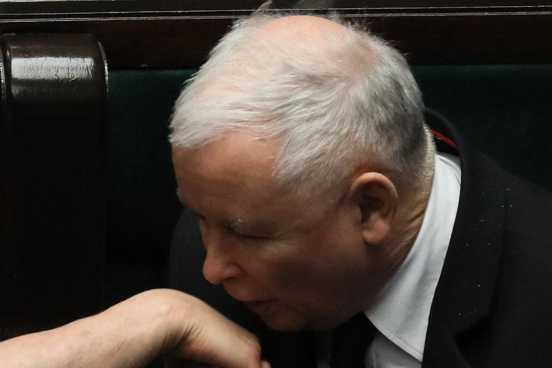 Jarosław Kaczyński złożył we wtorek ślubowanie podczas inauguracyjnego posiedzenia Sejmu.