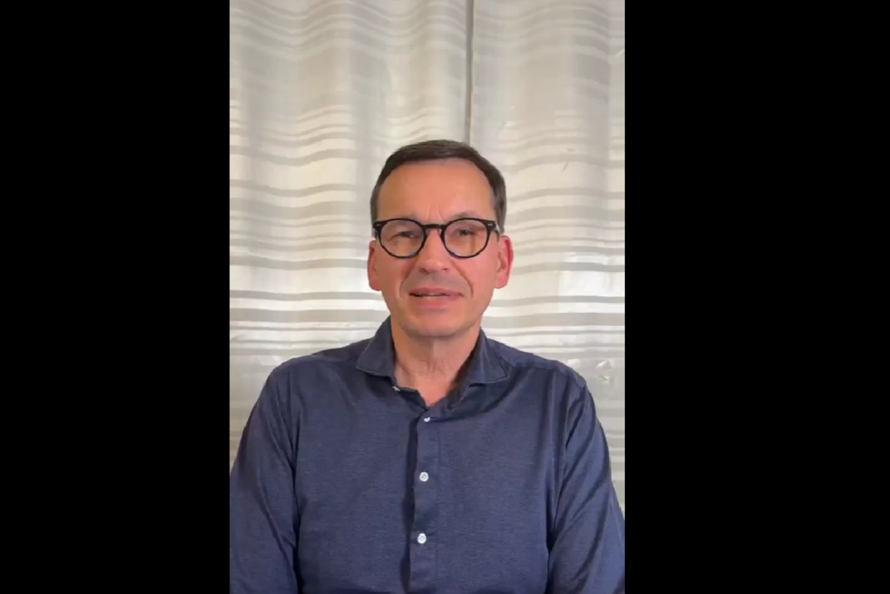 Tego w kampanii jeszcze nie było. Morawiecki odradza oglądanie telewizji