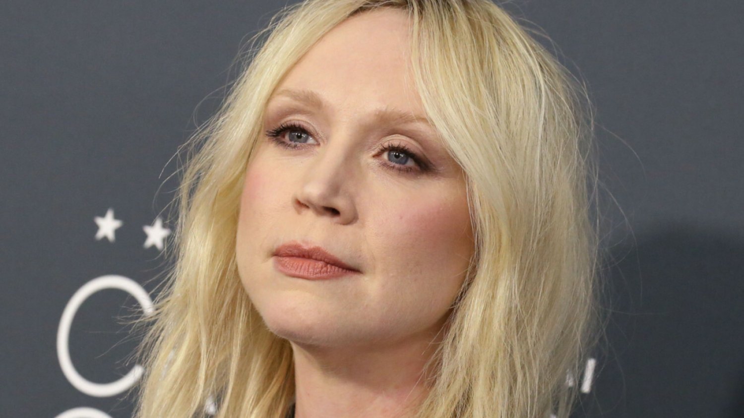 Gwendoline Christie jako Lucyfer w serialu "Sandman".