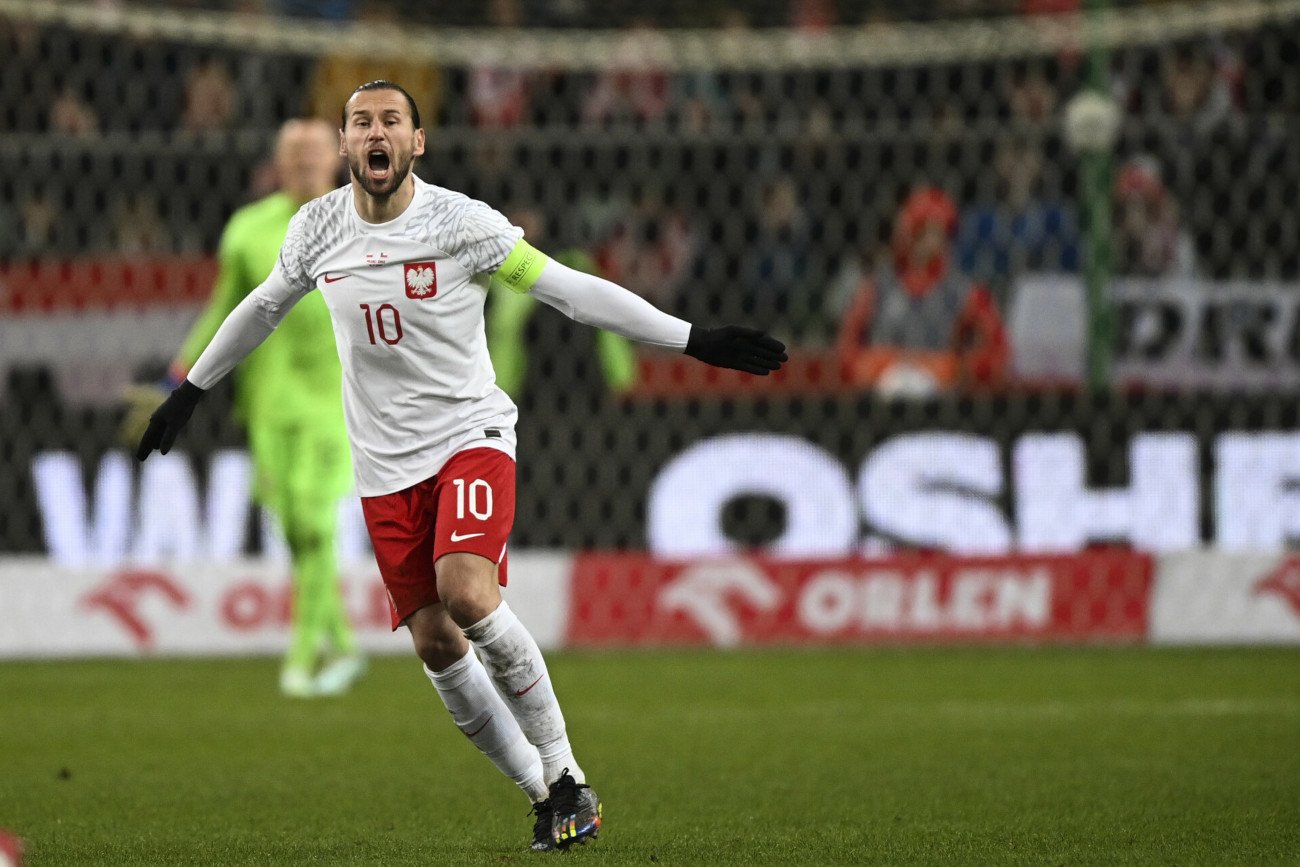 Grzegorz Krychowiak w meczu z Chile zagrał ponad godzinę. "Krycha" po zejściu Kamila Glika pełnił funkcję kapitana.