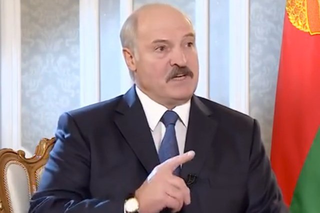 Aleksander Łukaszenka chce bronić niezależności Białorusi ze wszystkich sił.