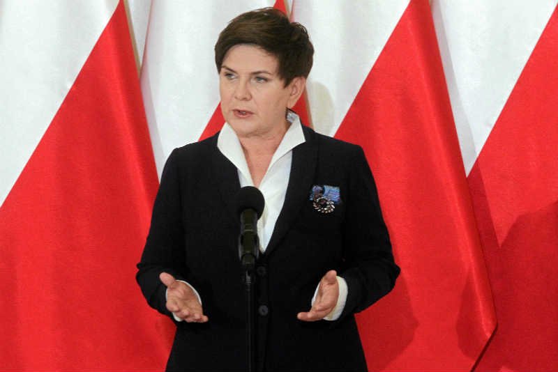 Beata Szydło nie umiała wytłumaczyć, dlaczego PiS wcześniej nie ostrzegał, że po reformie PiS emerytury mogą być niższe nawet o 30 procent.
