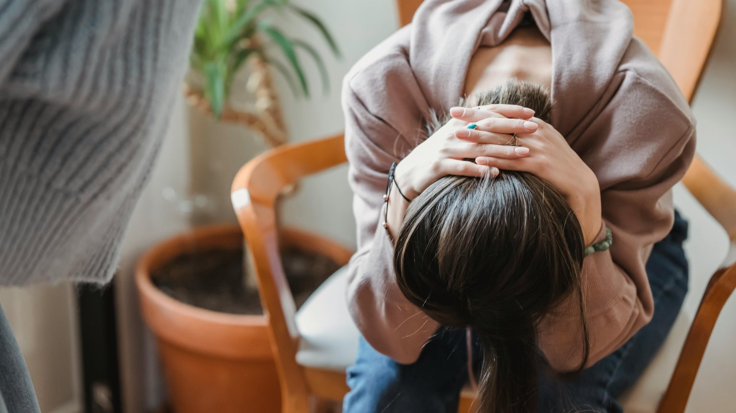 Niska inteligencja emocjonalna. Czym się charakteryzuje? Takich zdań używa osoba z niską inteligencją emocjonalną